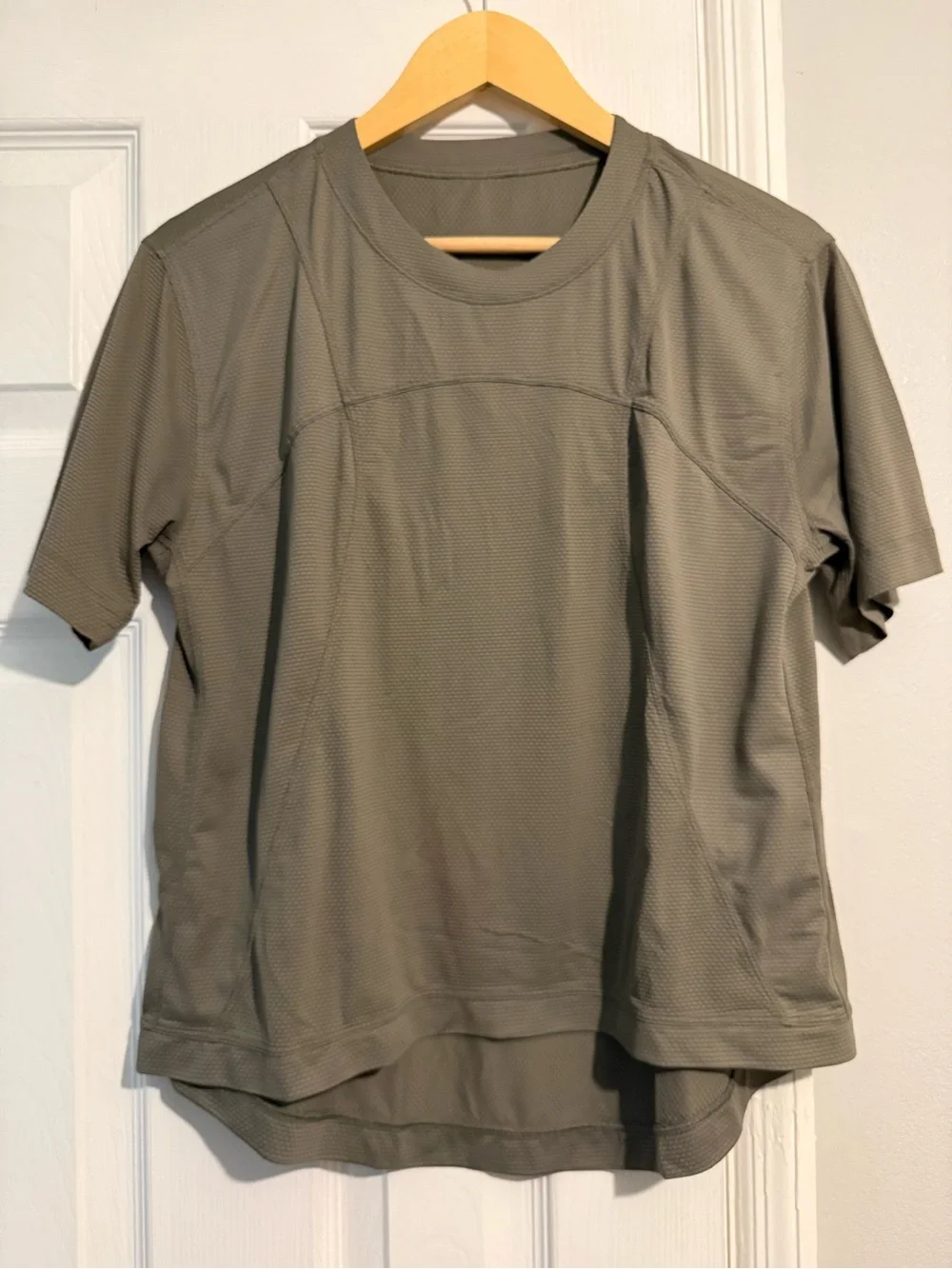 Lululemon Performance Short Sleeve Shirt - Gray